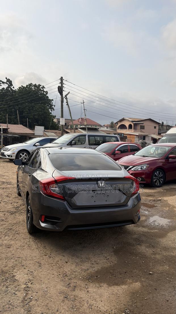 Honda Civic LX Sedan 2018 Gray