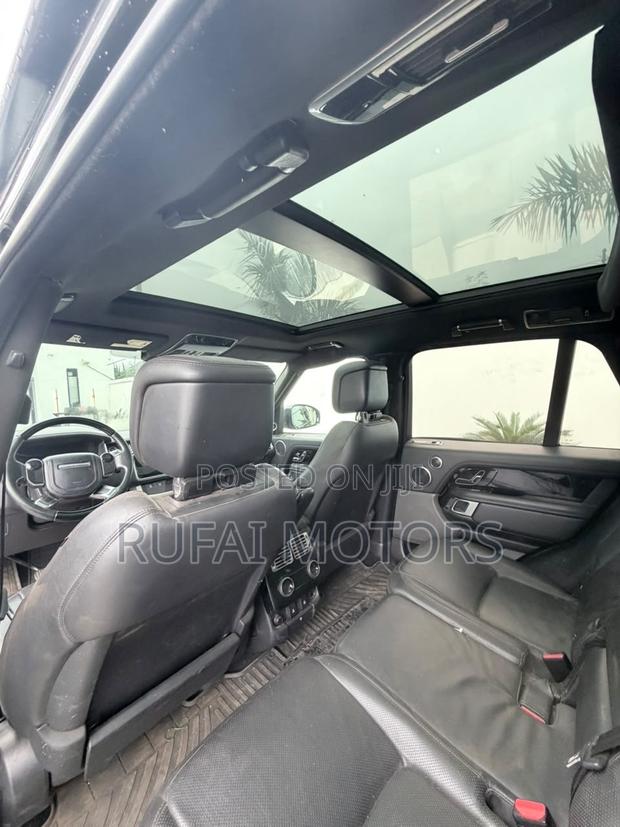 Land Rover Range Rover Vogue 2019 Black