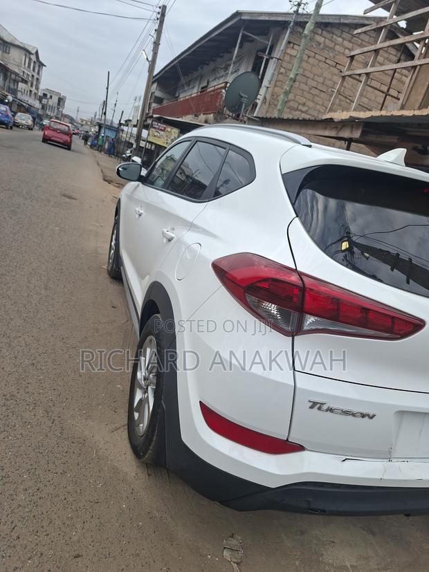 Hyundai Tucson 2018 White