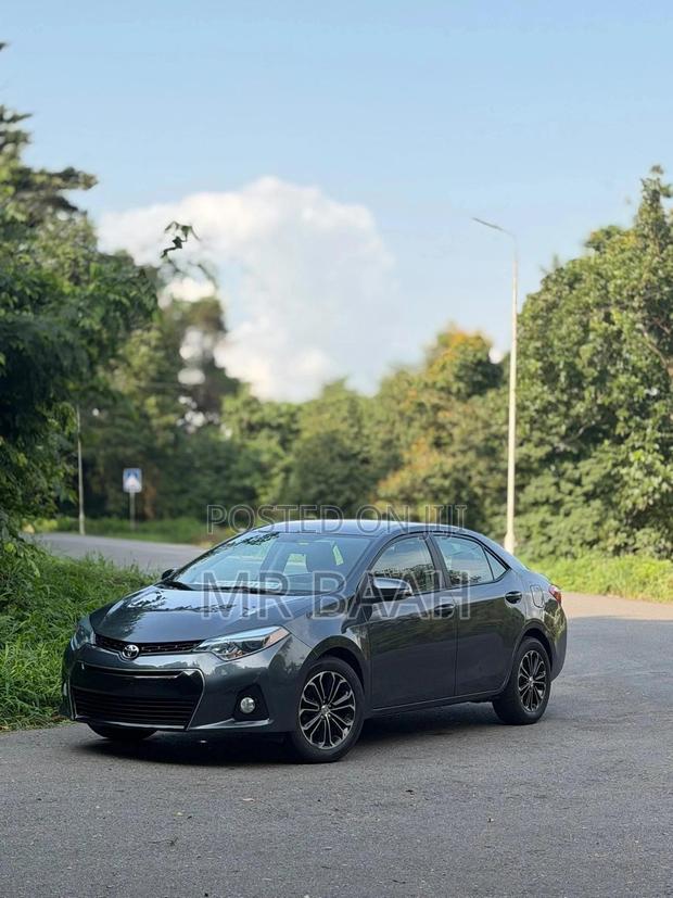 Toyota Corolla S 4dr Sedan (1.8L 4cyl CVT) 2016 Gray