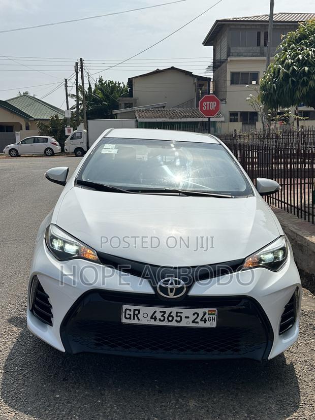 Toyota Corolla S 4dr Sedan (1.8L 4cyl CVT) 2016 White