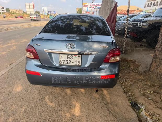 Toyota Yaris 2009 Blue