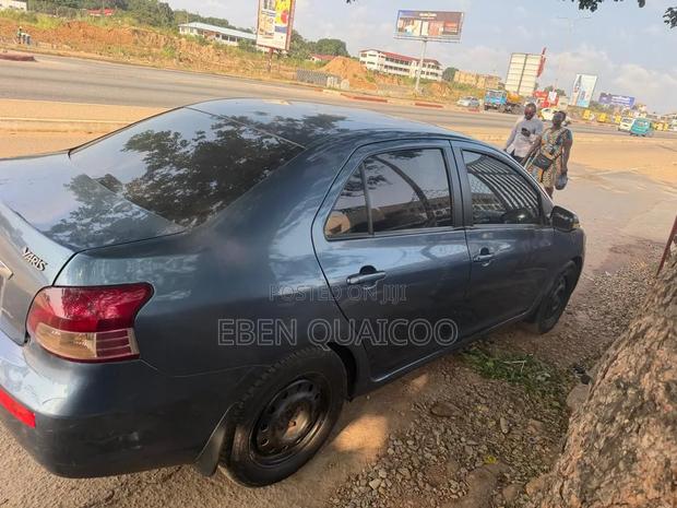 Toyota Yaris 2009 Blue