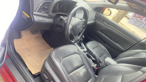 Hyundai Elantra 2016 Red