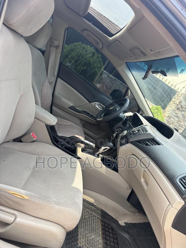 Honda Civic 2012 Gray