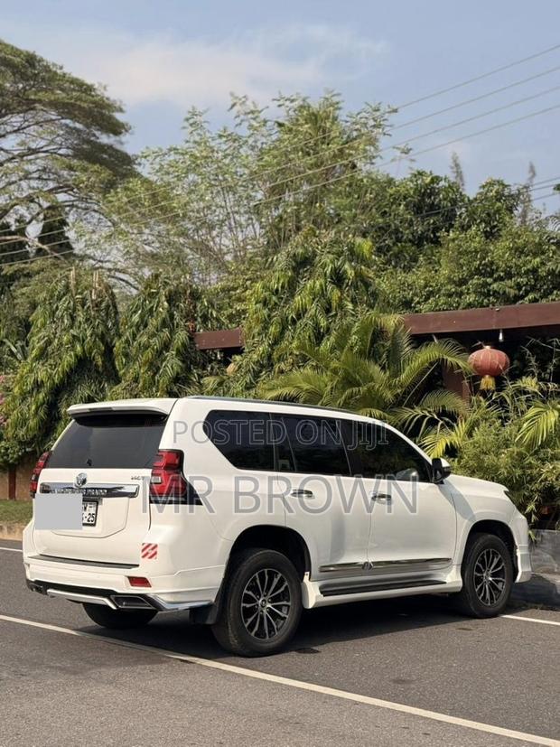 Toyota Land Cruiser Prado 2.7 2020 White