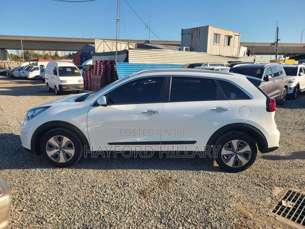 Kia Niro Plug-In Hybrid 2018 White