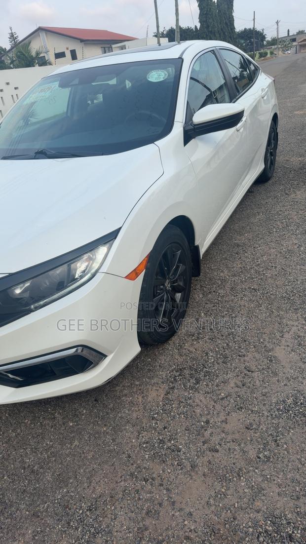 Honda Civic EX Sedan 2020 White