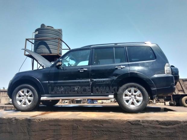 Mitsubishi Pajero 2008 Black