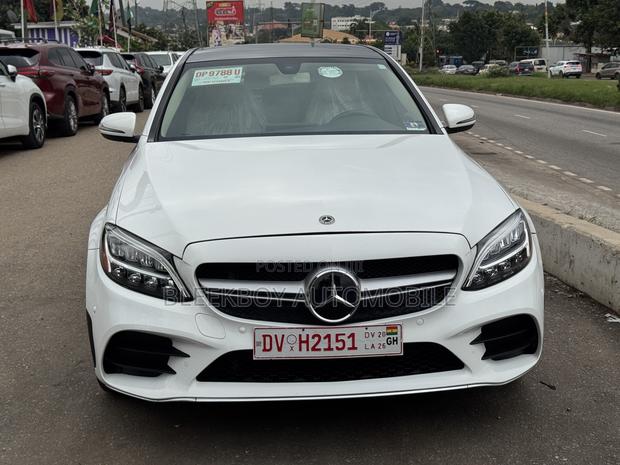 Mercedes-Benz C300 2019 White