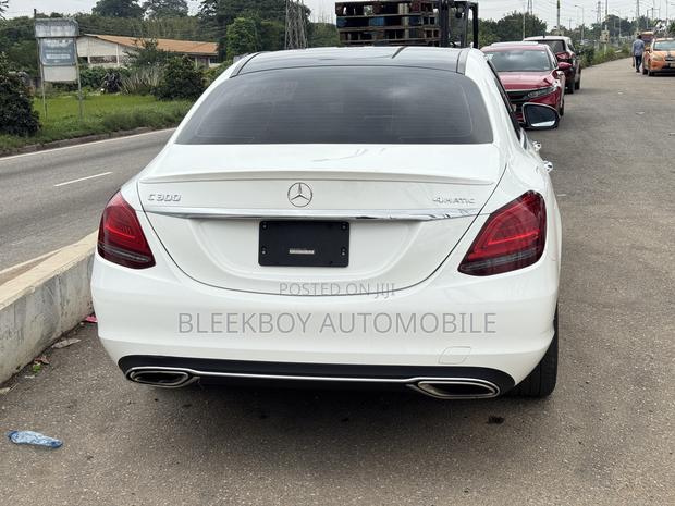 Mercedes-Benz C300 2019 White