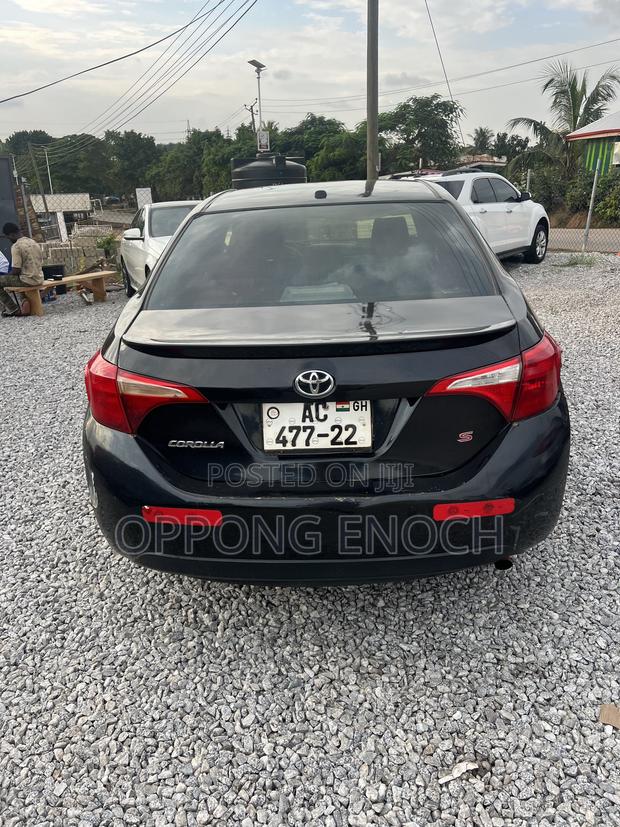 Toyota Corolla S 4dr Sedan (1.8L 4cyl CVT) 2016 Black