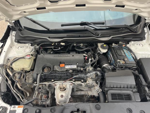 Honda Civic 2019 White