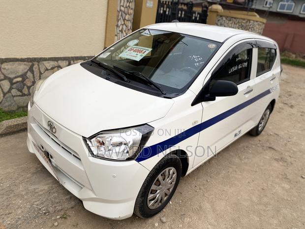 Toyota Pixis 2016 White