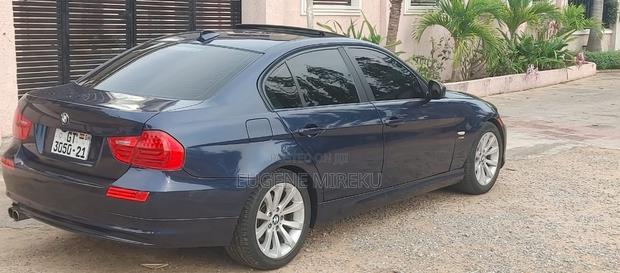 BMW 3 Series 2012 Blue