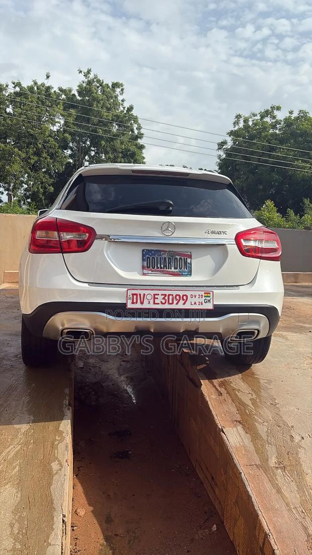 Mercedes-Benz GLA 250 2018 White
