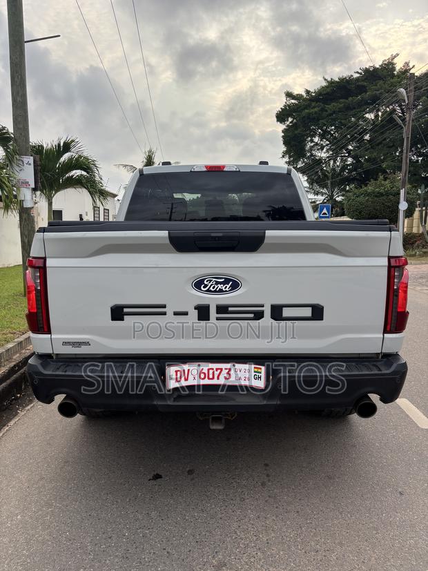 Ford F-150 STX 4WD SuperCab 6.5' Box 2025 Gray