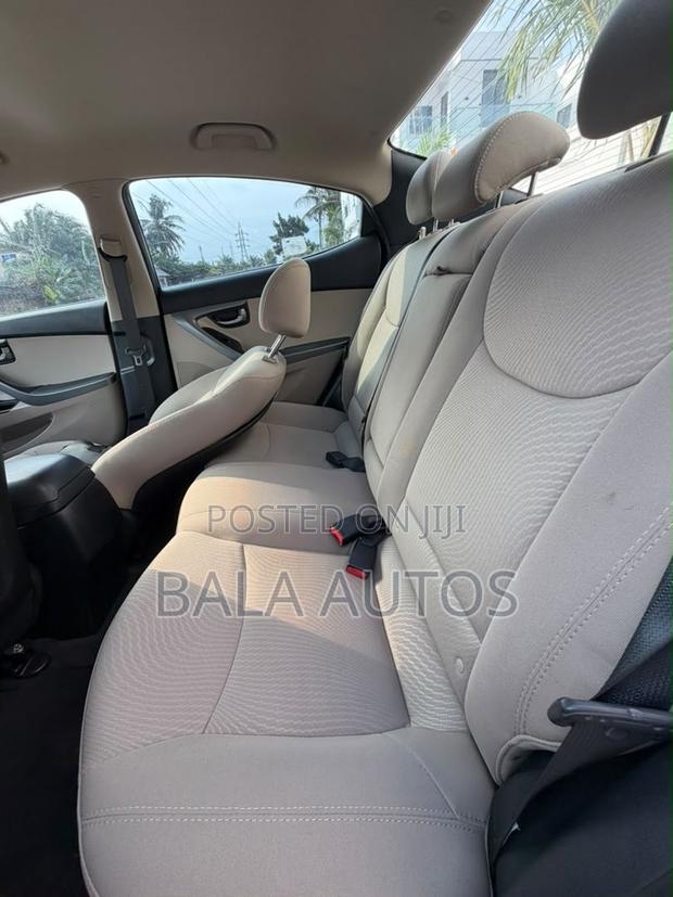 Hyundai Elantra 2016 Black