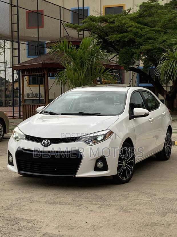 Toyota Corolla S 4dr Sedan (1.8L 4cyl CVT) 2015 White