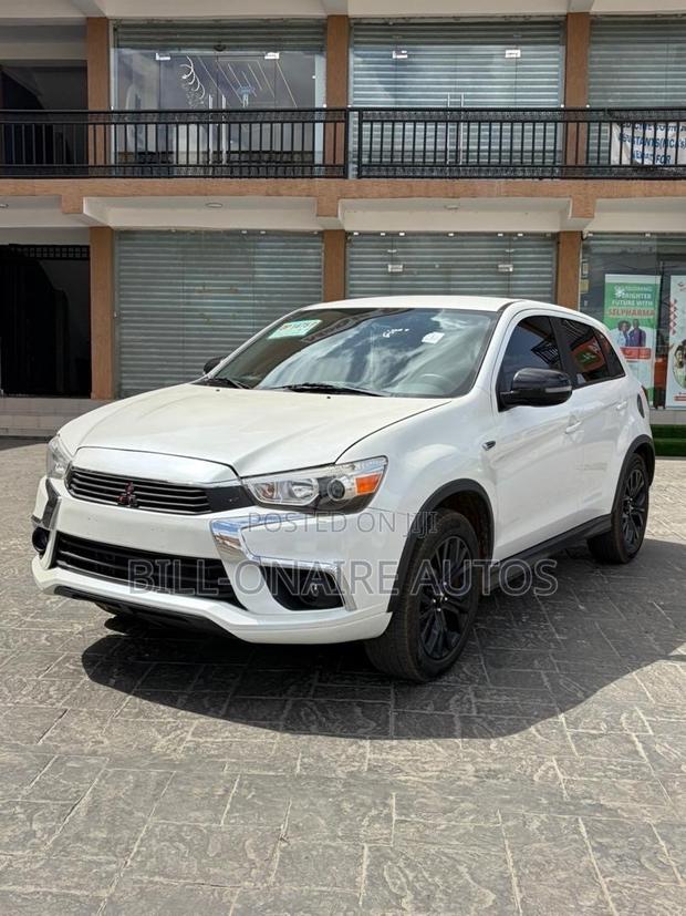 Mitsubishi Outlander SE FWD 2019 White