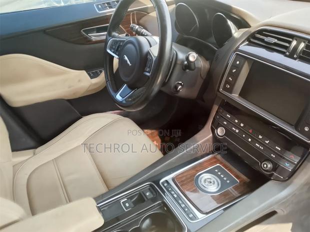 Jaguar F-Pace 2019 Green