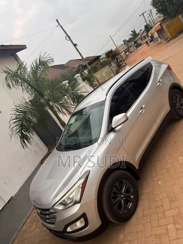 Hyundai Santa Fe 2017 Silver