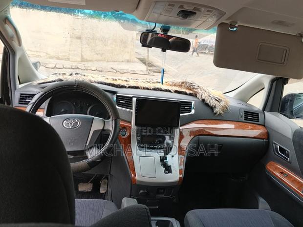 Toyota Vellfire 2015 Black