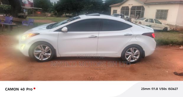 Hyundai Elantra SE 4dr Sedan (1.8L 4cyl 6A) 2015 White