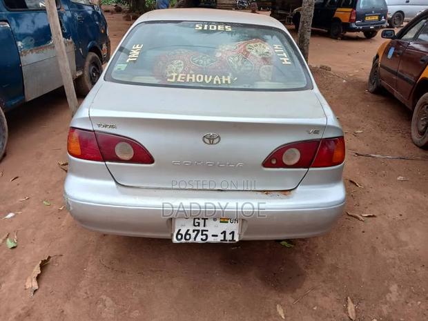Toyota Corolla 2002 Silver
