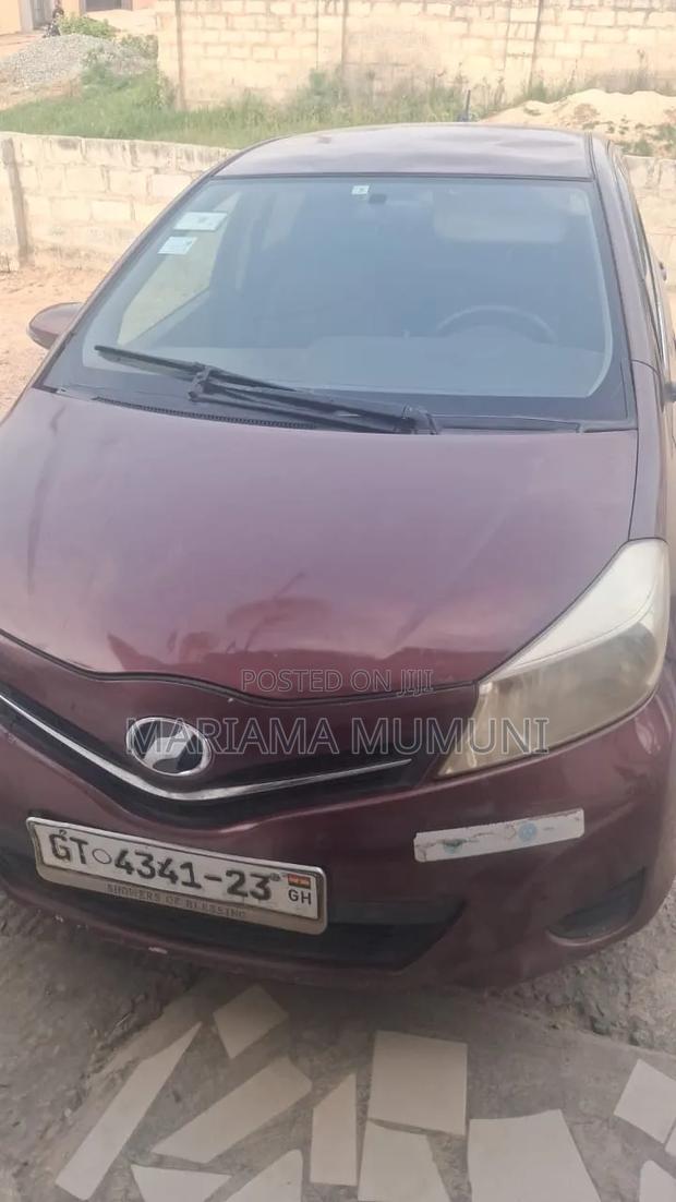 Toyota Vitz 2012 Brown