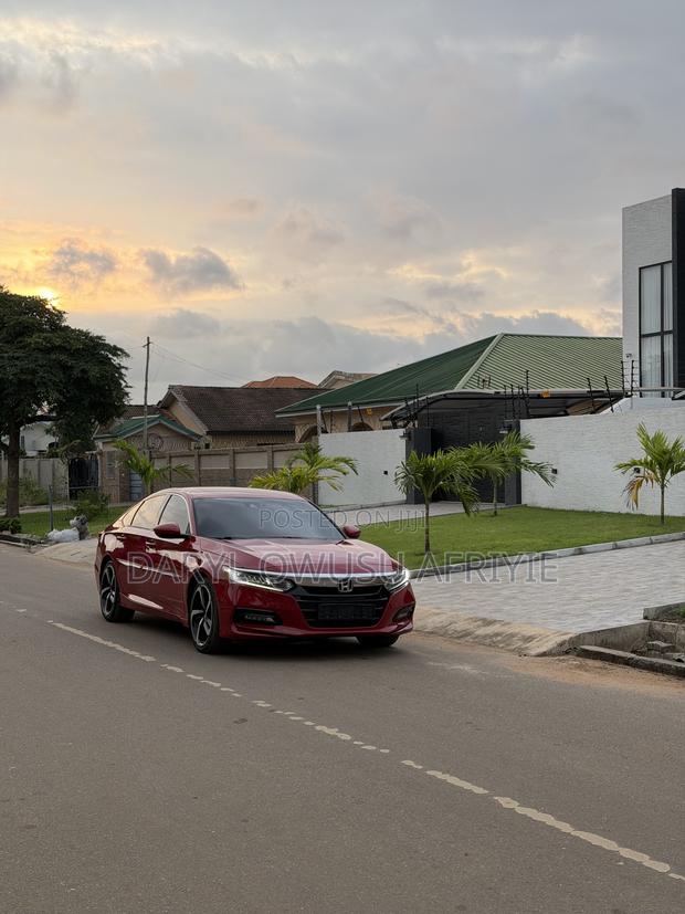 Honda Accord Sport (2.0L 4cyl Turbo 10A) 2019 Red
