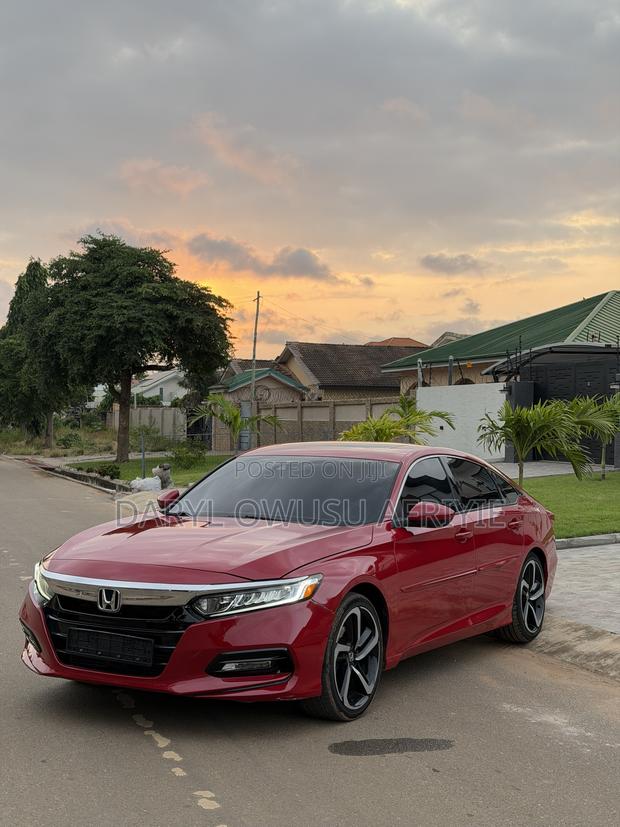 Honda Accord Sport (2.0L 4cyl Turbo 10A) 2019 Red