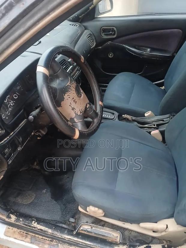 Nissan Sentra 2005 Yellow