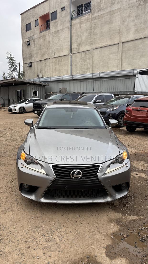 Lexus IS 250 4WD 2014 Gold