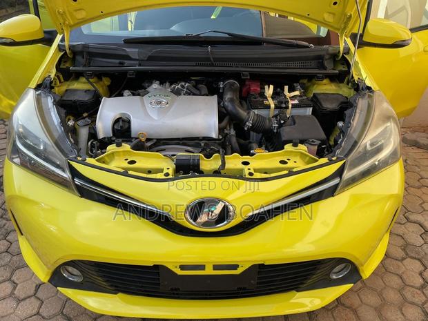 Toyota Vitz 1.3 AWD 5dr 2015 Yellow