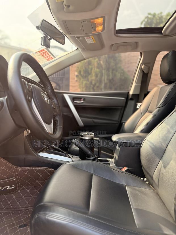 Toyota Corolla 2018 Black