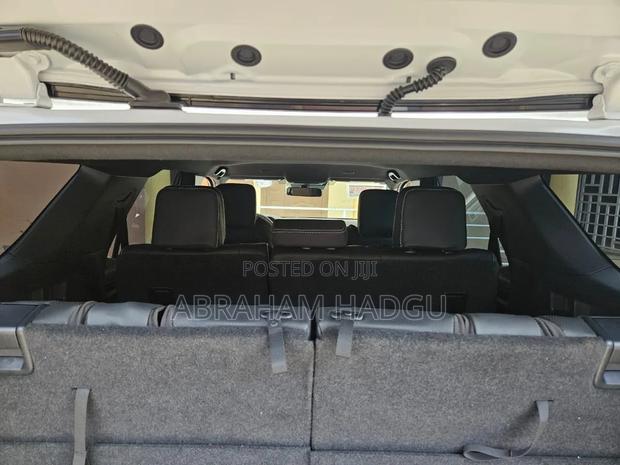 Toyota 4-Runner 2025 White