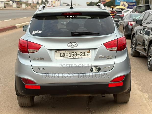 Hyundai Tucson Limited AWD 2013 Silver