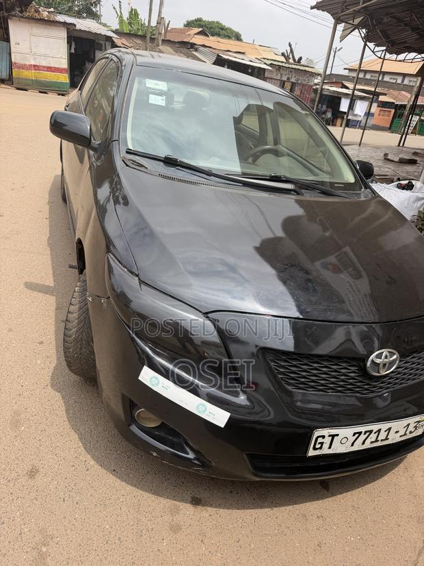 Toyota Corolla 2010 Black
