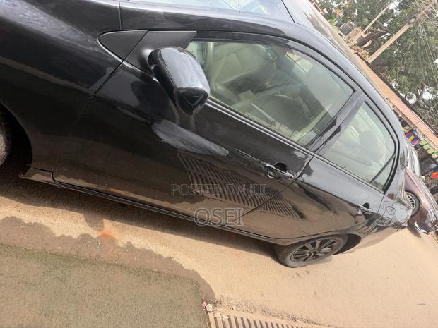 Toyota Corolla 2010 Black