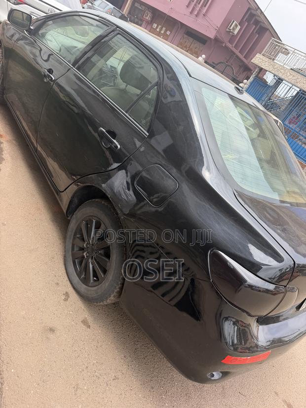 Toyota Corolla 2010 Black