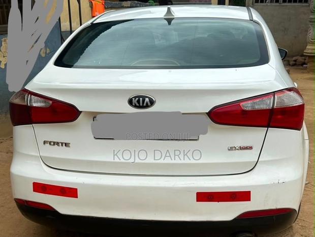 Kia Forte EX Sedan 2015 White