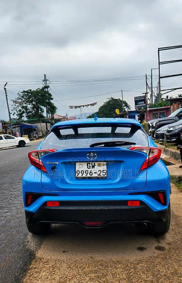 Toyota C-HR 2019 Blue