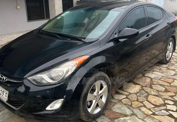 Hyundai Elantra GLS Sedan FWD (1.8L 4cyl 6A) 2013 Black