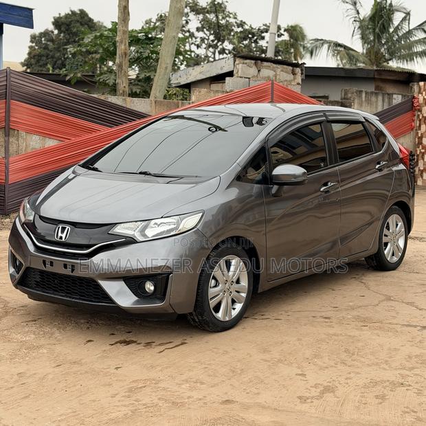 Honda Fit EX-L w/Navigation 4dr Hatchback (1.5L 4cyl CVT) 2015 Gray