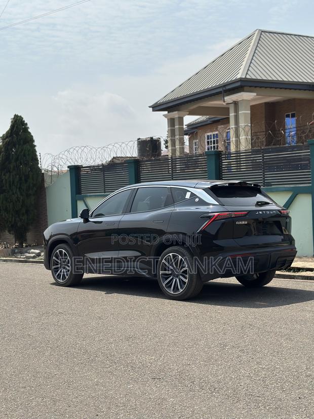 Jetour X70 2023 Black