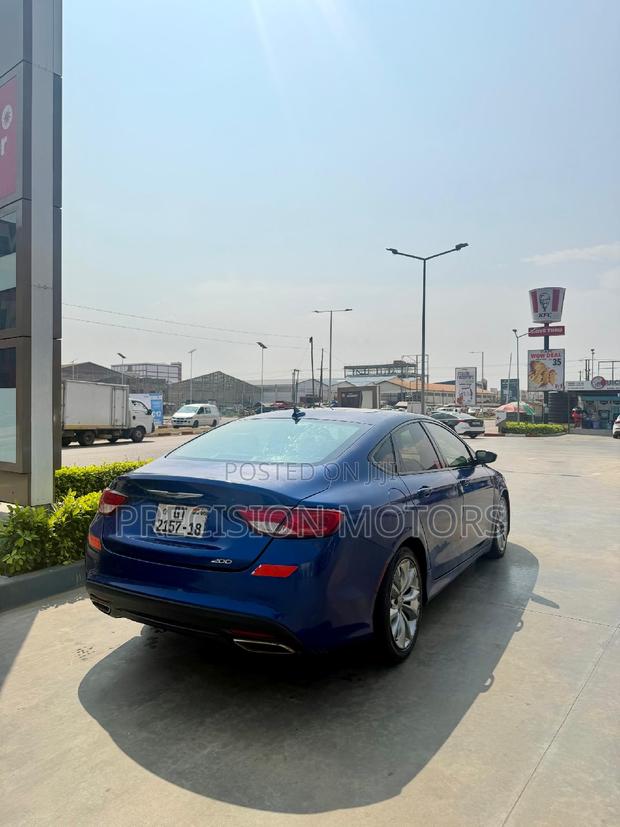 Chrysler 200 Limited 2015 Blue