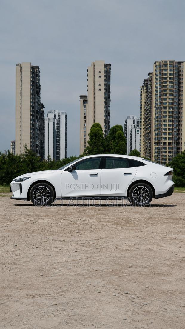 Changan UNI-V 2025 White