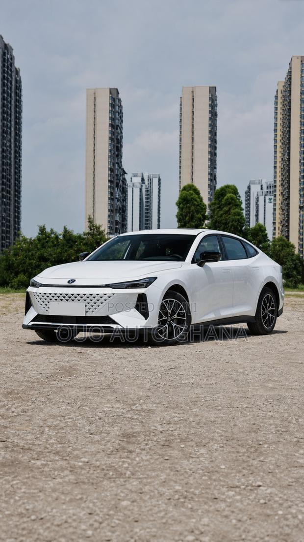 Changan UNI-V 2025 White