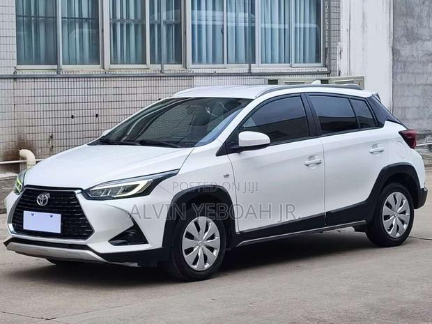 Toyota Yaris 2022 White